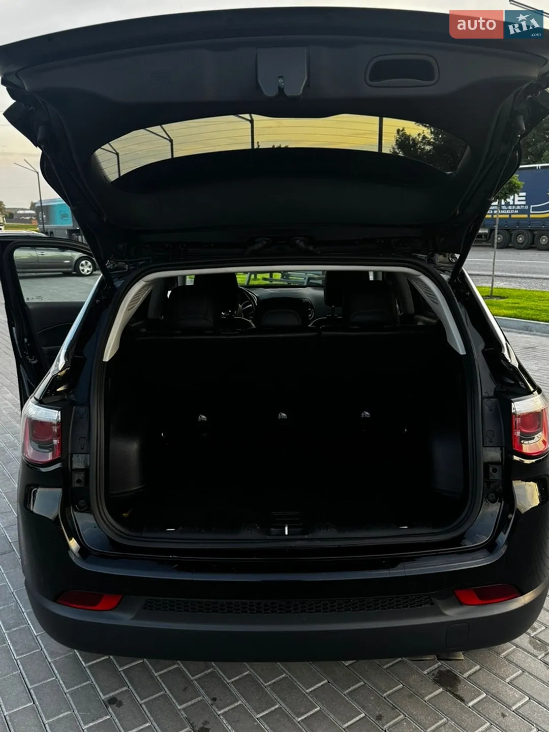 2019 Jeep Compass - мініатюра 8