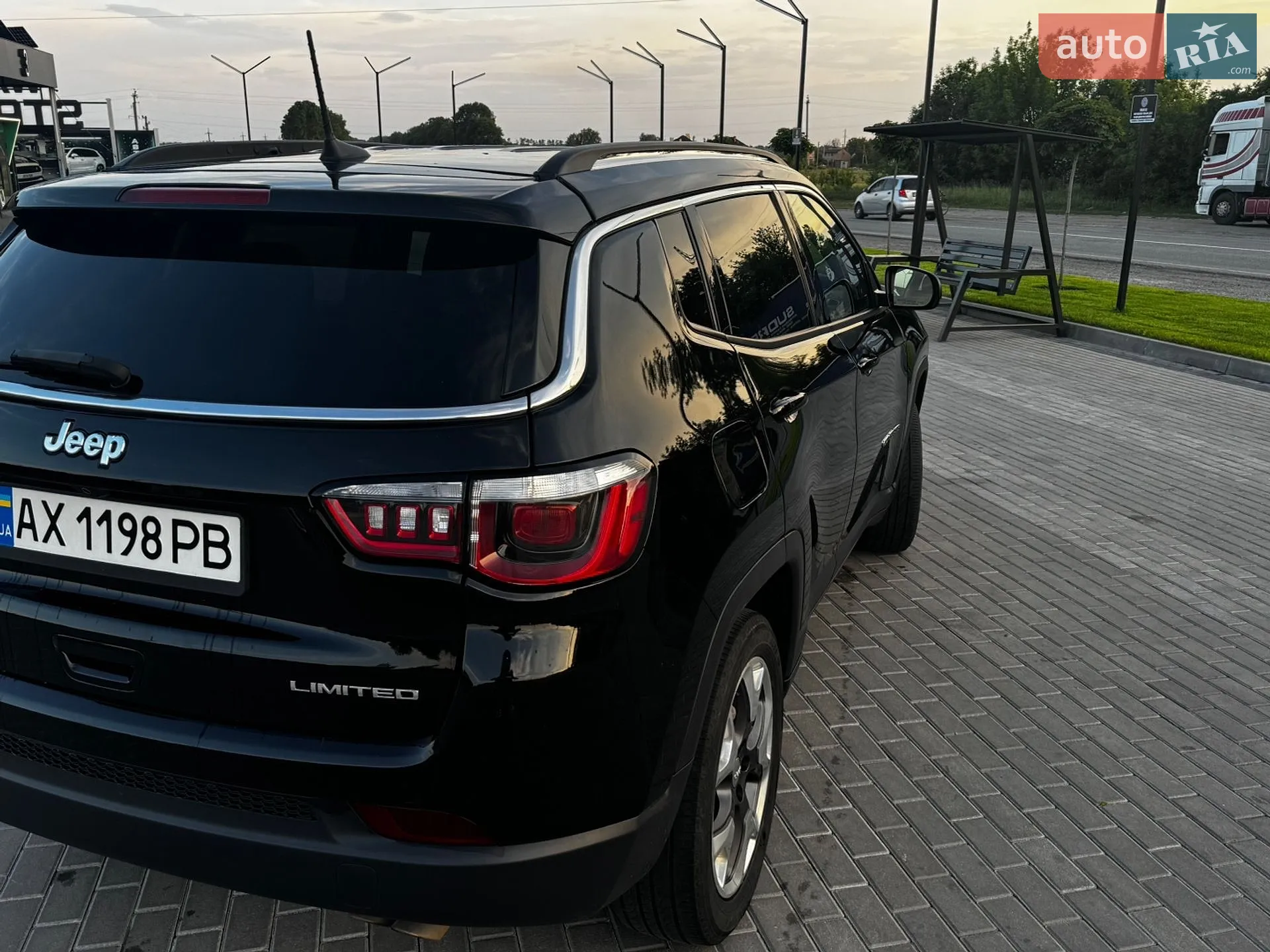 2019 Jeep Compass - мініатюра 5