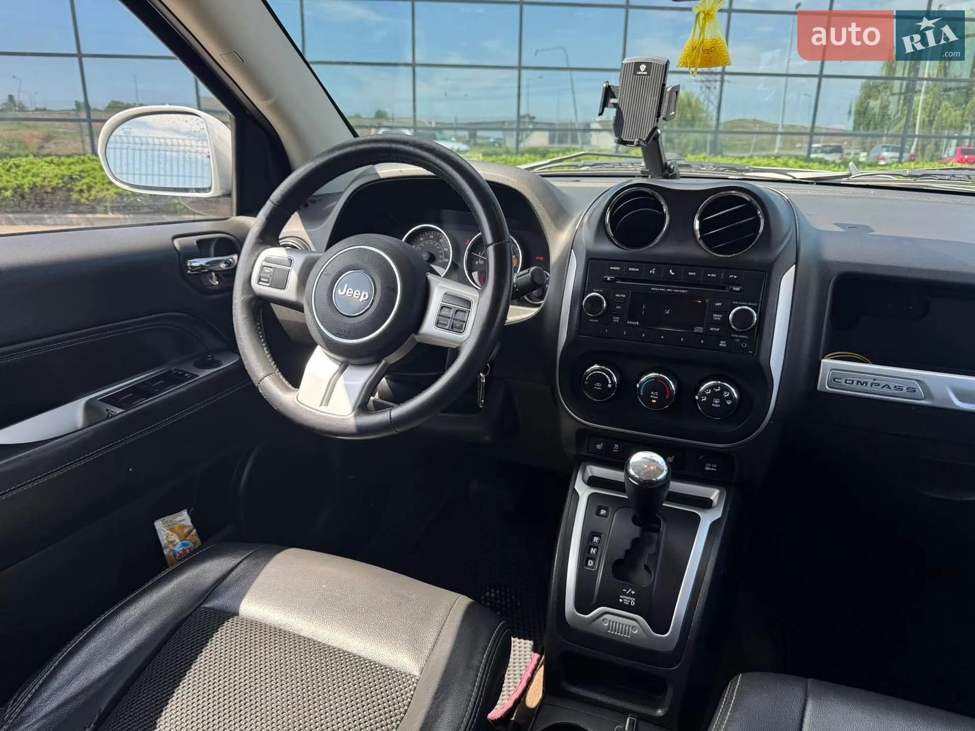 2015 Jeep Compass - мініатюра 16