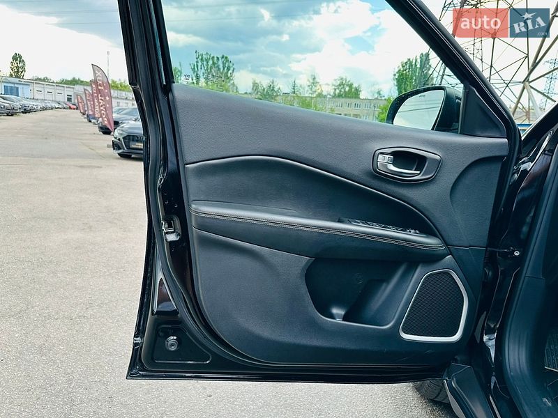 Внедорожник / Кроссовер Jeep Compass 2020 в Харькове