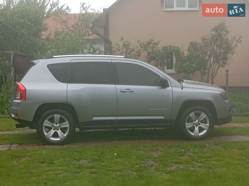 Внедорожник / Кроссовер Jeep Compass 2015 в Ивано-Франковске