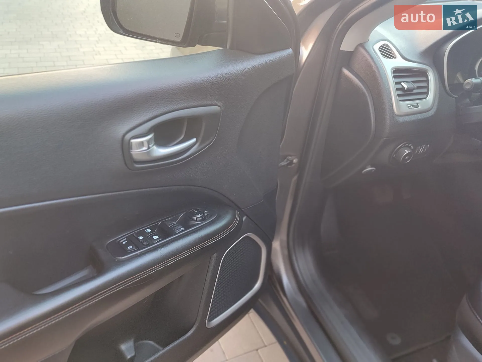 2018 Jeep Compass - мініатюра 23