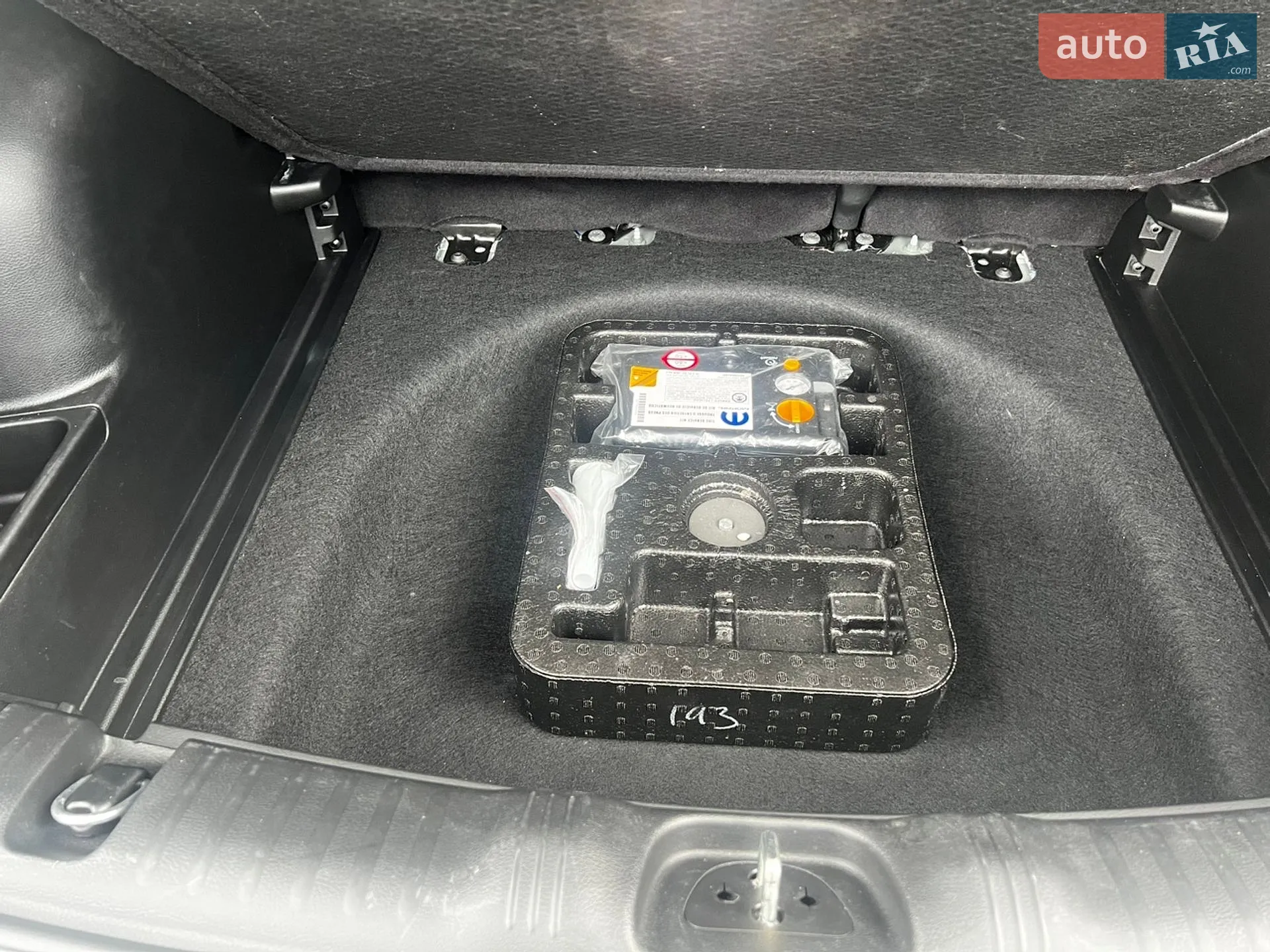 2019 Jeep Compass - мініатюра 24