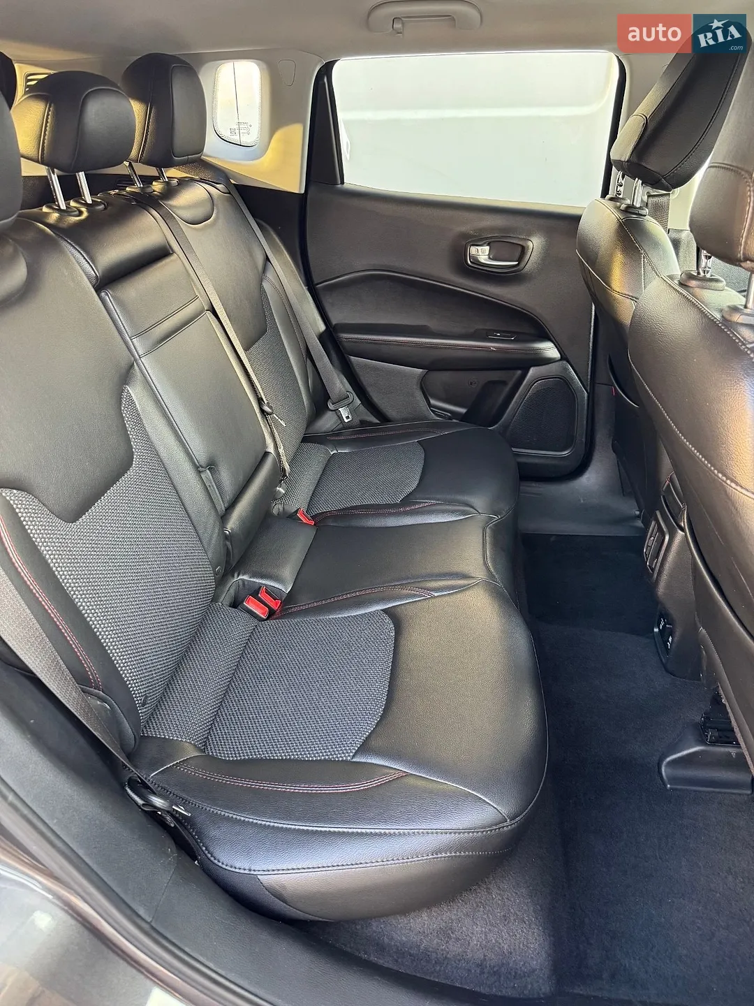 2018 Jeep Compass - мініатюра 14