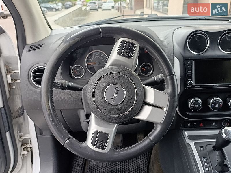 Позашляховик / Кросовер Jeep Compass 2015 в Черкасах