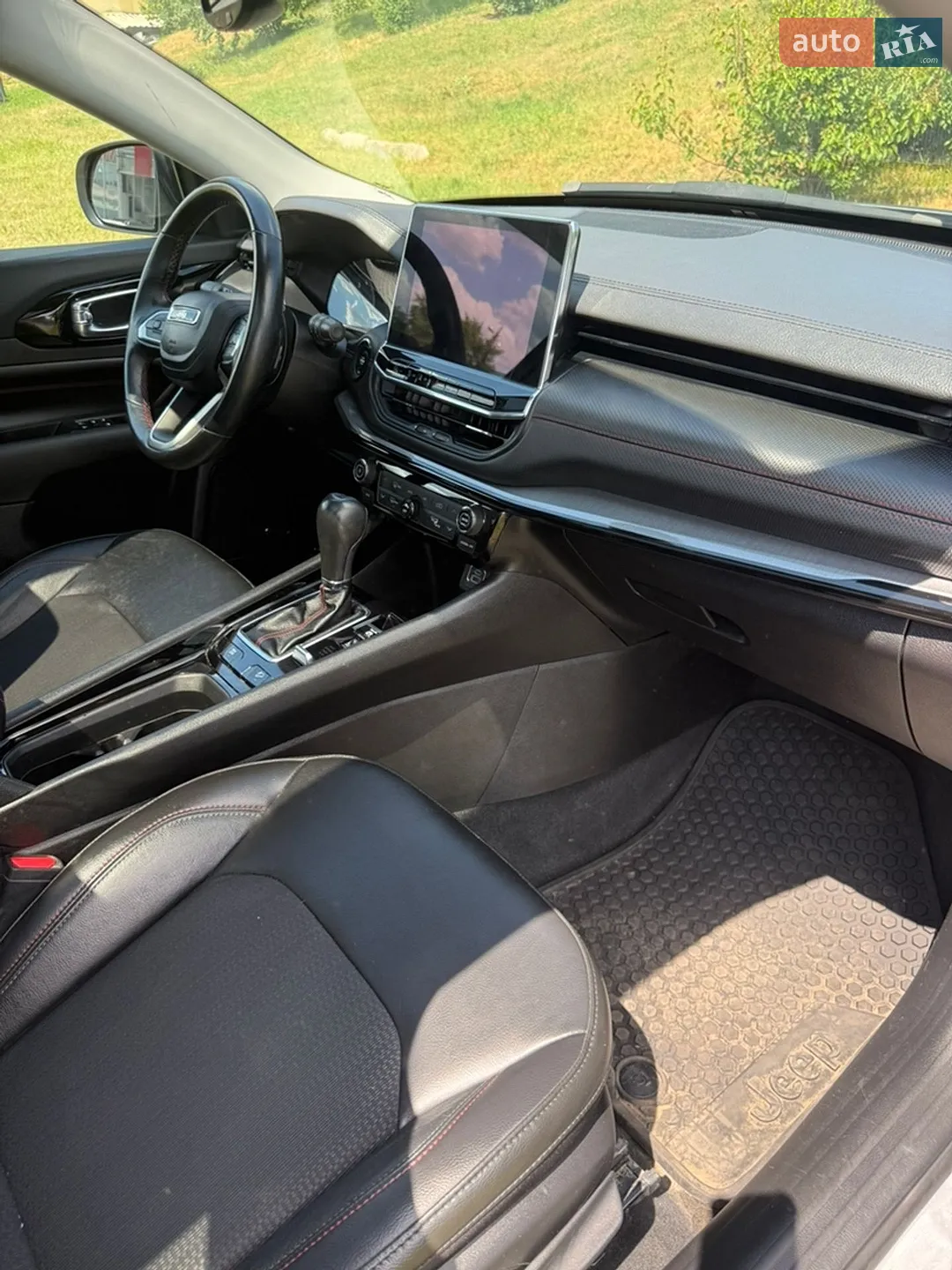 2022 Jeep Compass - мініатюра 12