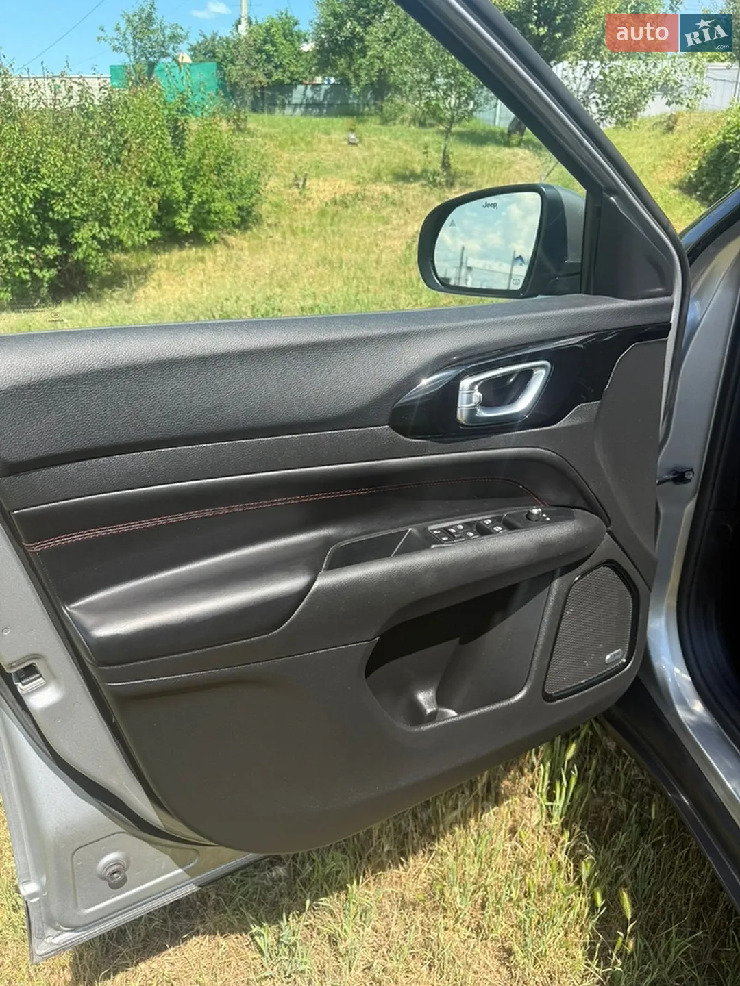 2022 Jeep Compass - мініатюра 17