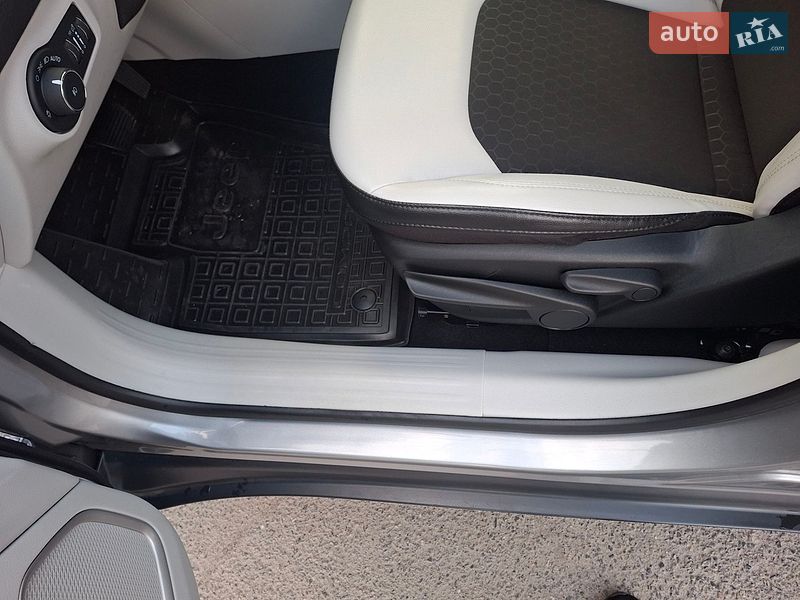 Позашляховик / Кросовер Jeep Compass 2020 в Лубнах