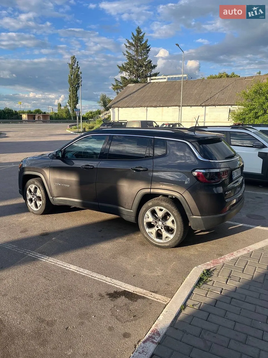 2020 Jeep Compass - мініатюра 3