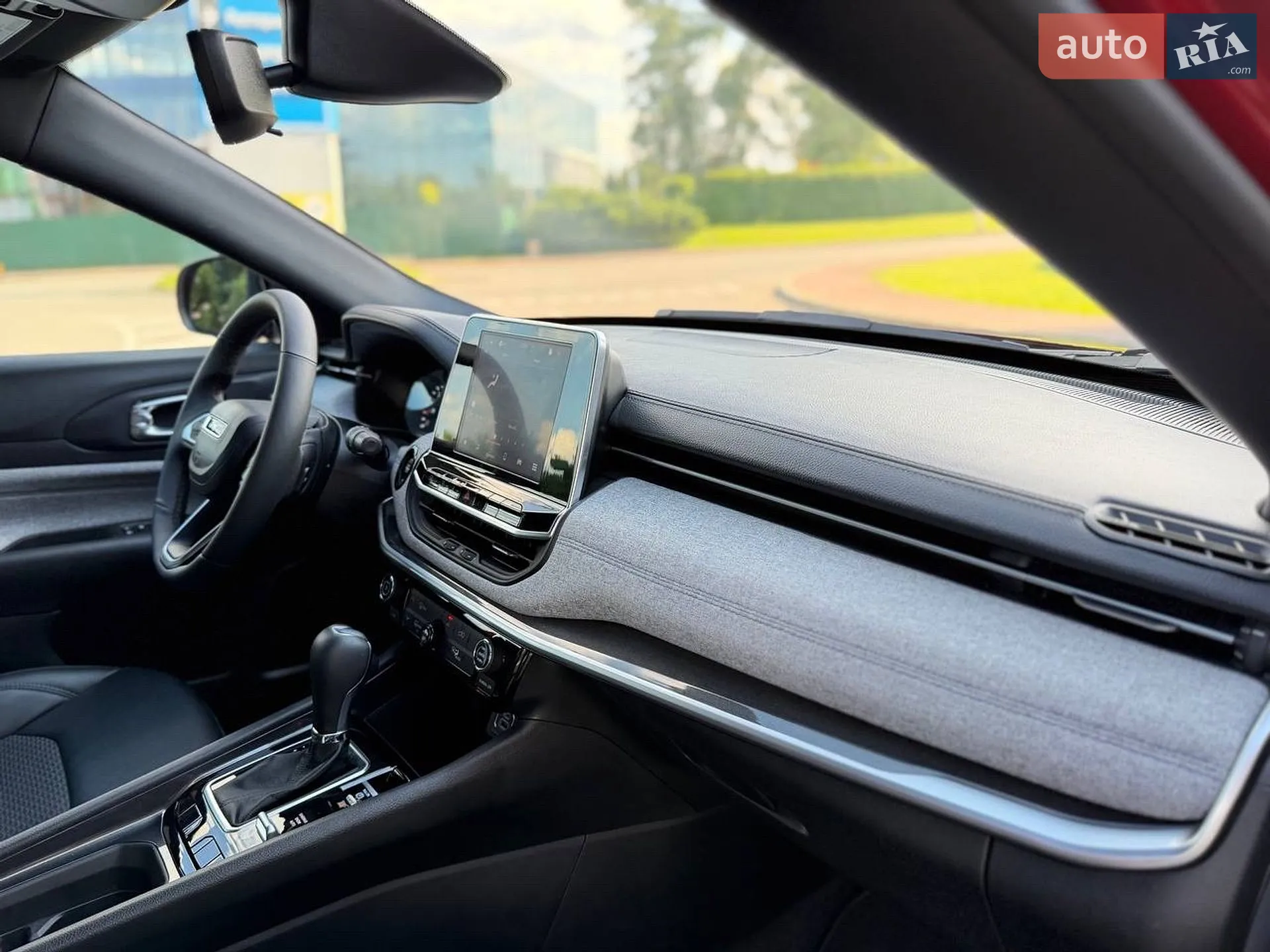 2025 Jeep Compass - мініатюра 24