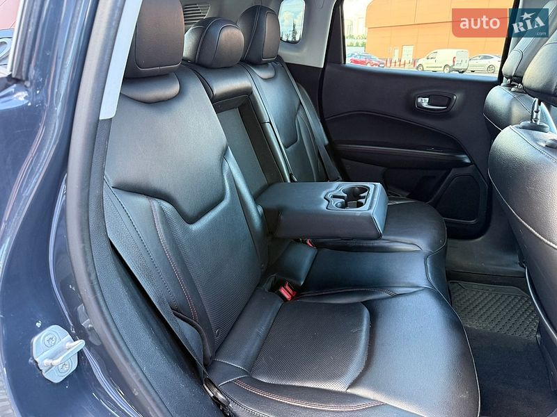 Позашляховик / Кросовер Jeep Compass 2017 в Києві