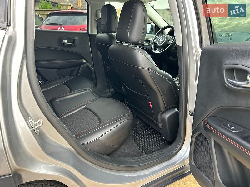Внедорожник / Кроссовер Jeep Compass 2019 в Ровно