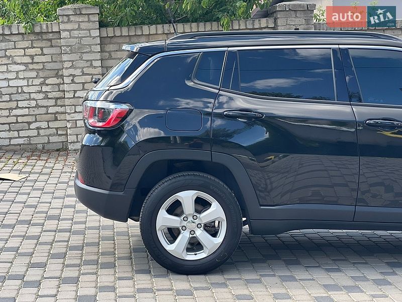 Внедорожник / Кроссовер Jeep Compass 2017 в Ровно