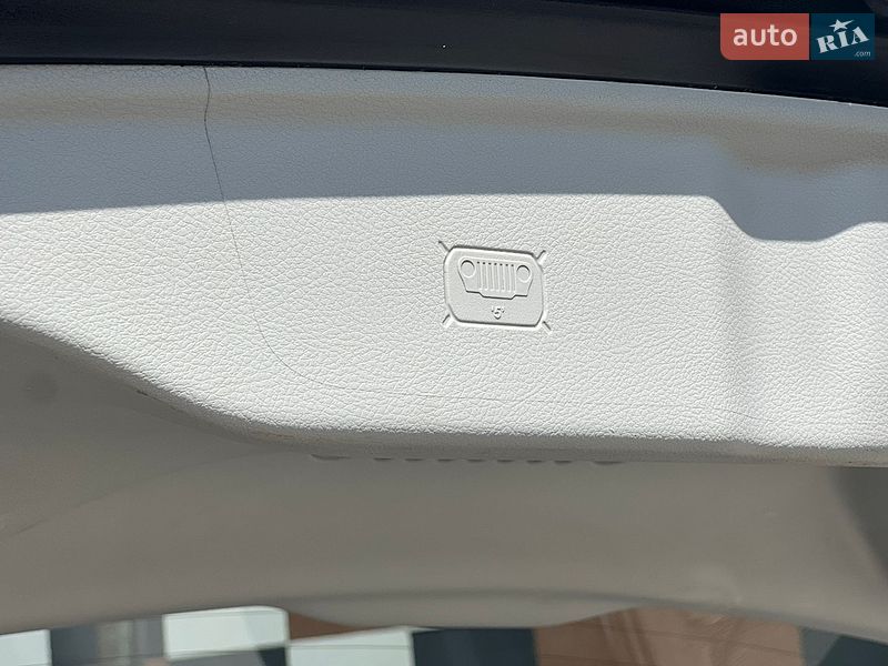Позашляховик / Кросовер Jeep Compass 2017 в Рівному