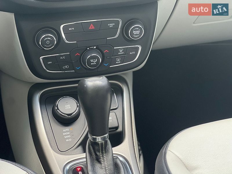 Позашляховик / Кросовер Jeep Compass 2017 в Рівному