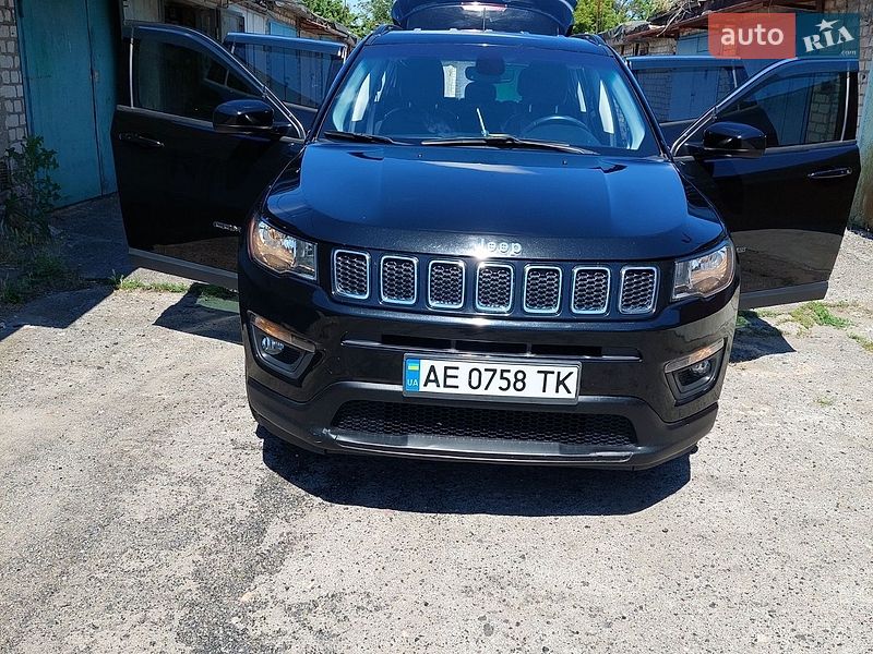 Внедорожник / Кроссовер Jeep Compass 2018 в Зеленодольской