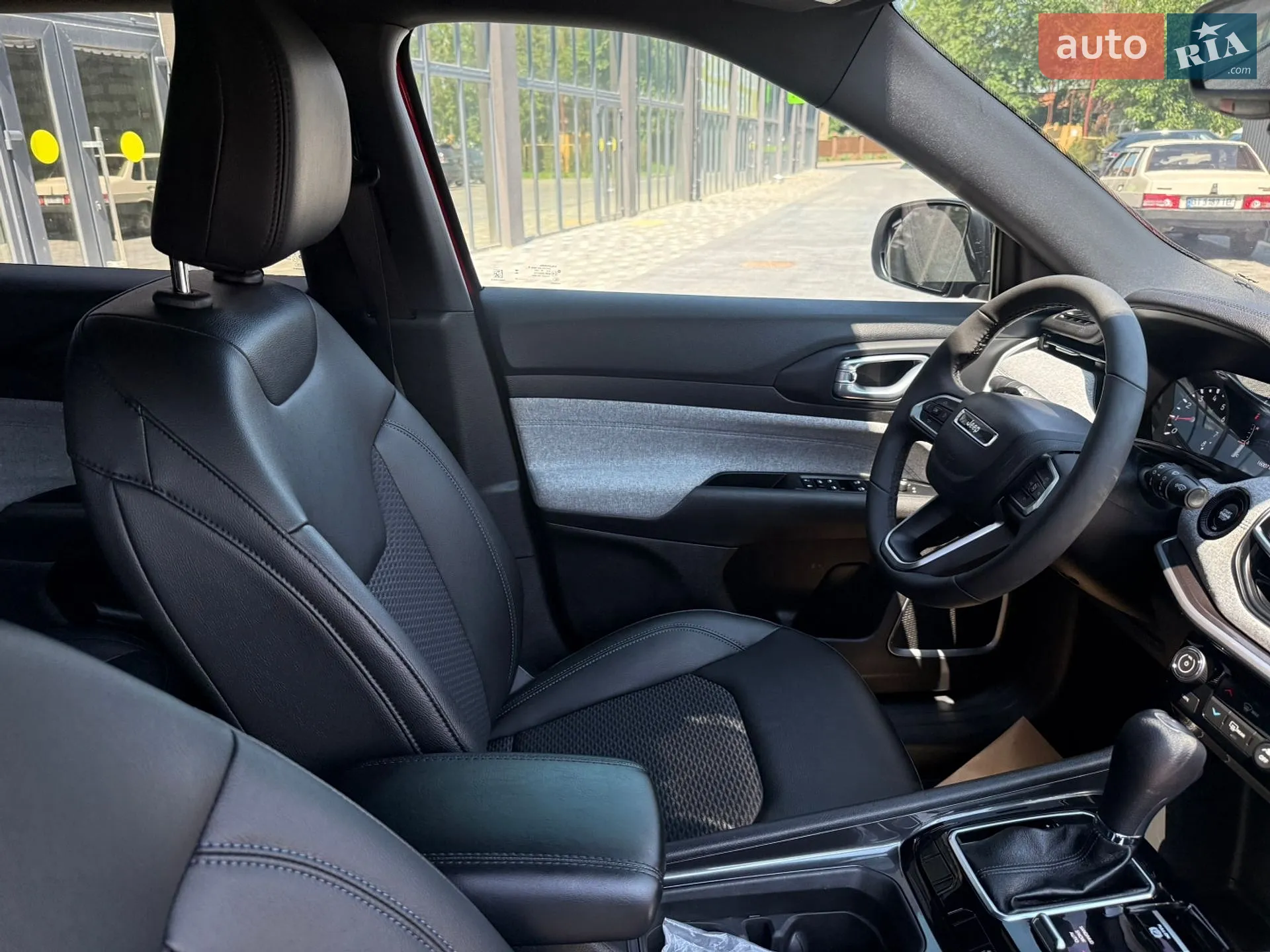 2025 Jeep Compass - мініатюра 33