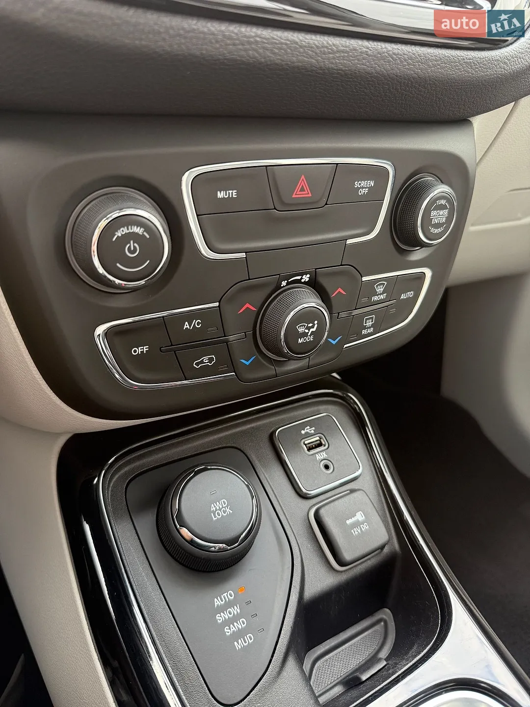 2017 Jeep Compass - мініатюра 18