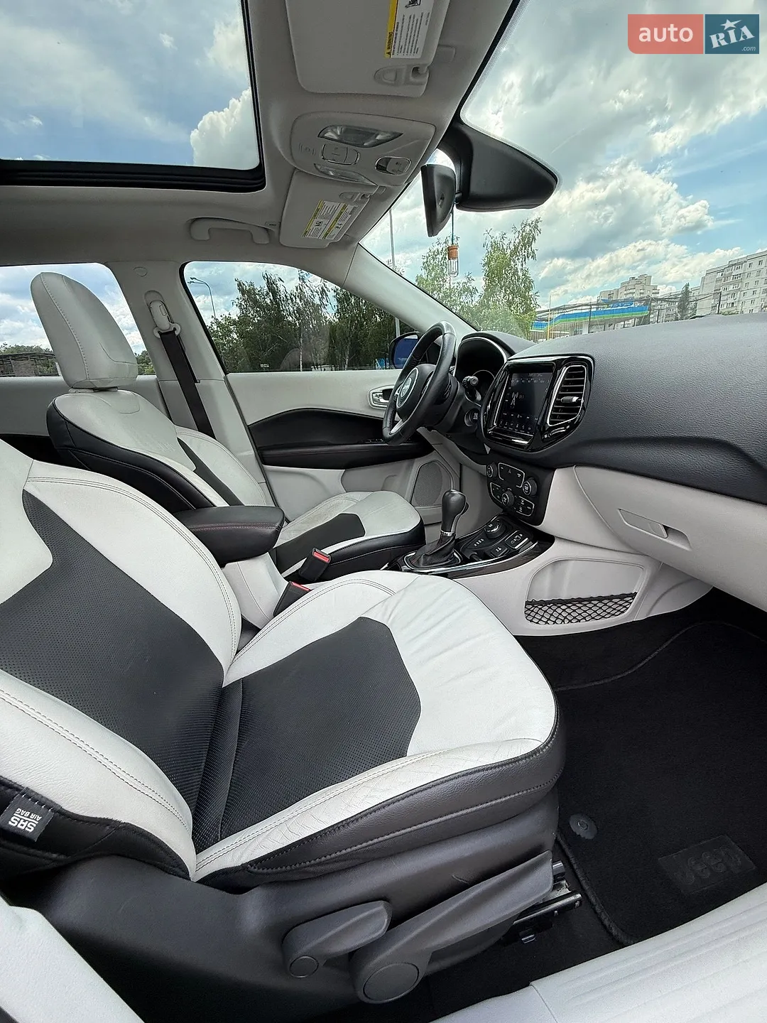 2017 Jeep Compass - мініатюра 29