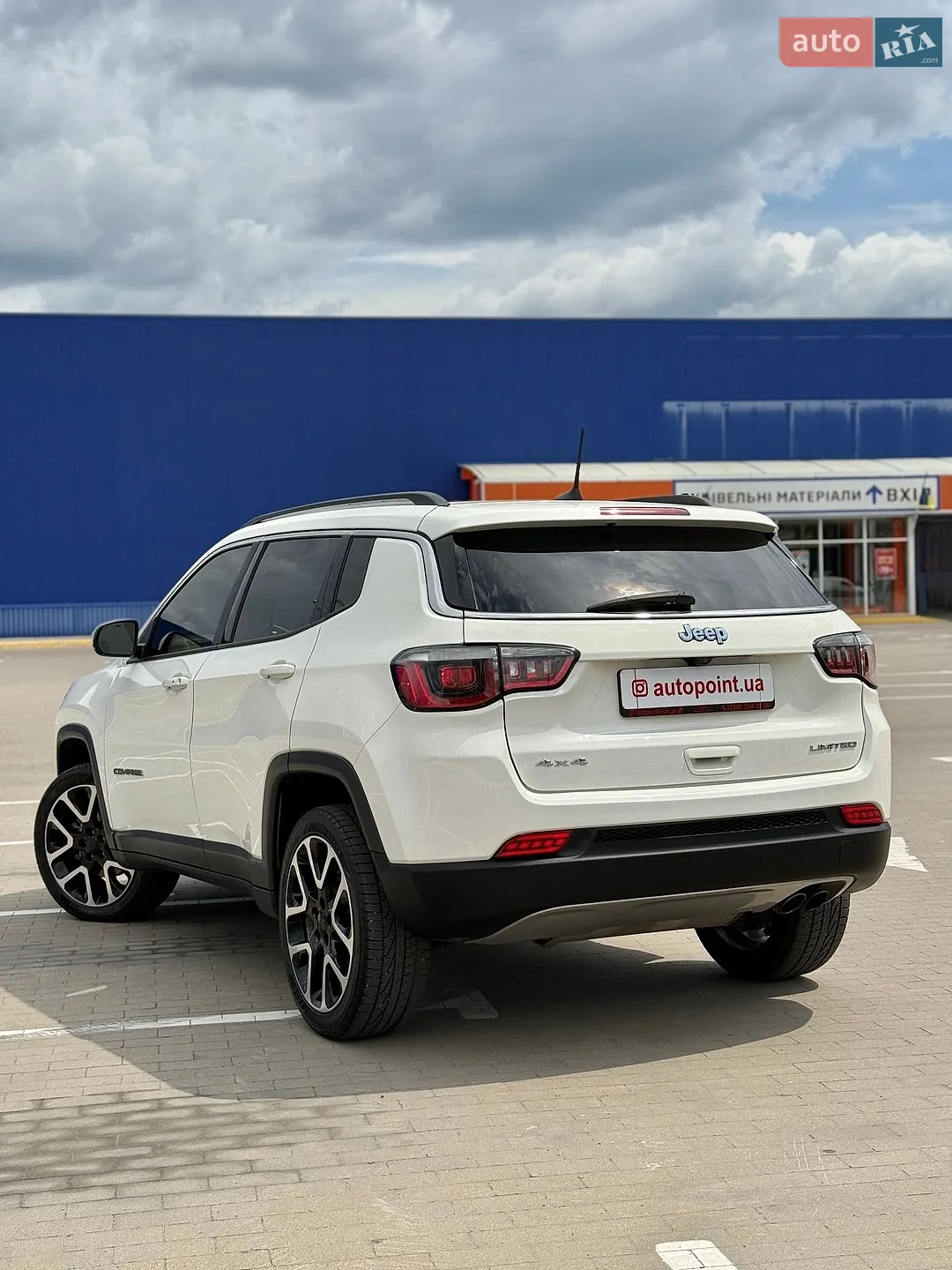 2017 Jeep Compass - мініатюра 10