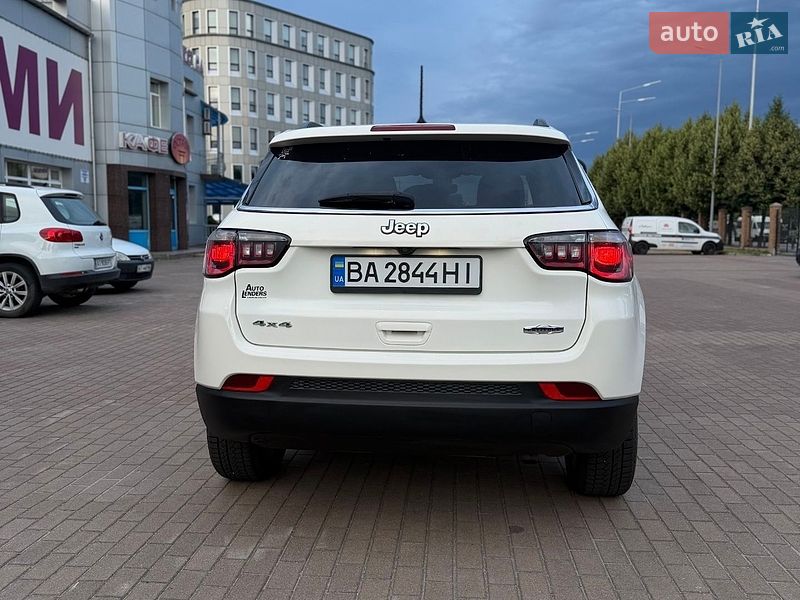 Внедорожник / Кроссовер Jeep Compass 2018 в Киеве фото 6 Внедорожник / Кроссовер Jeep Compass 2018 в Киеве