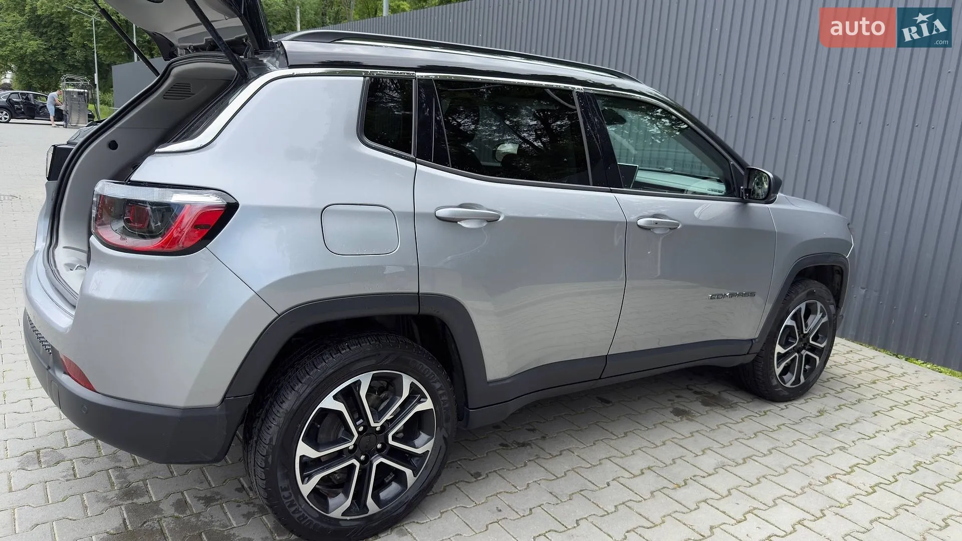 2021 Jeep Compass - мініатюра 12