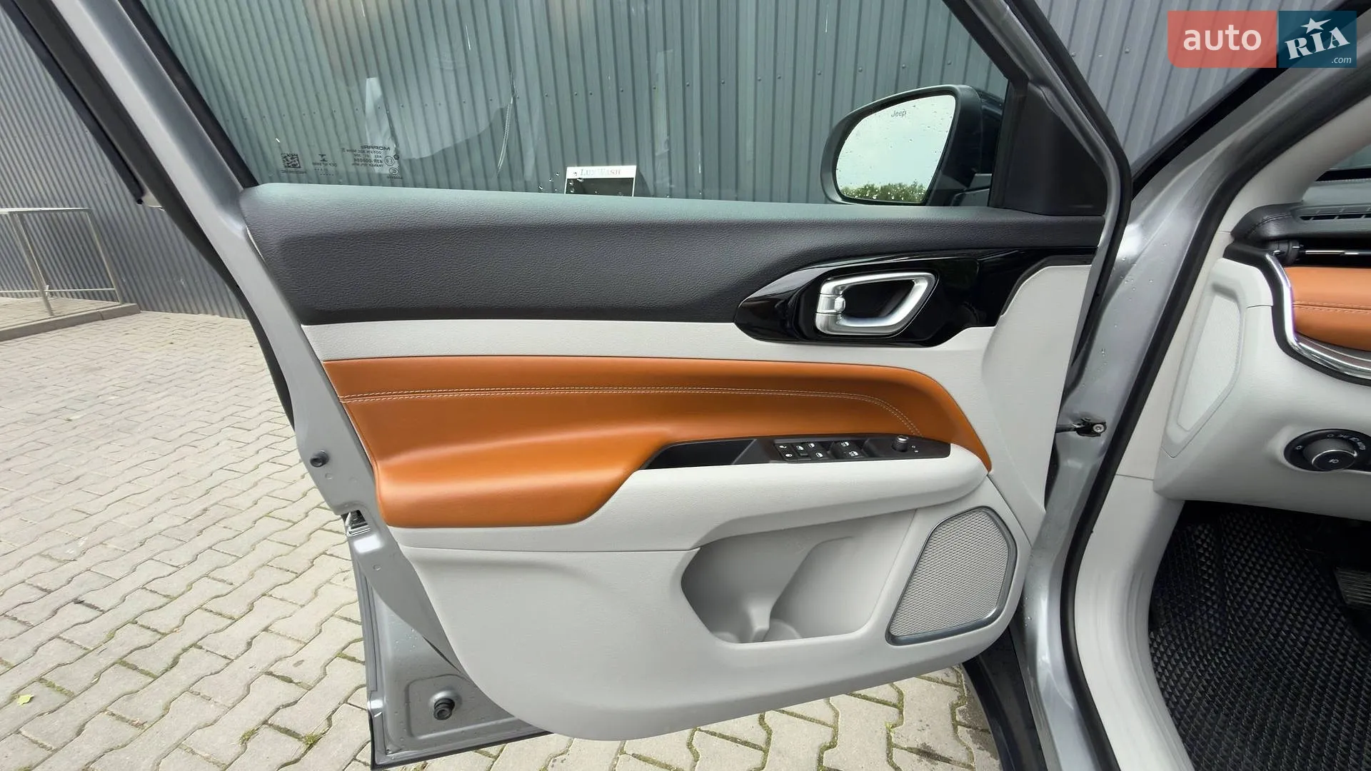 2021 Jeep Compass - мініатюра 31