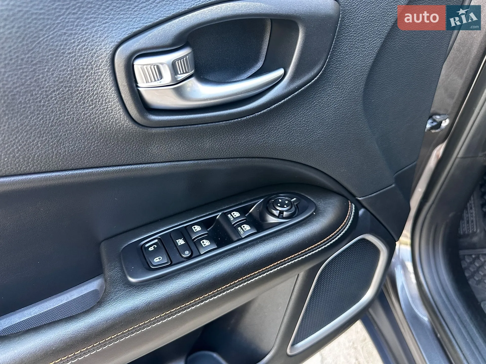 2019 Jeep Compass - мініатюра 30