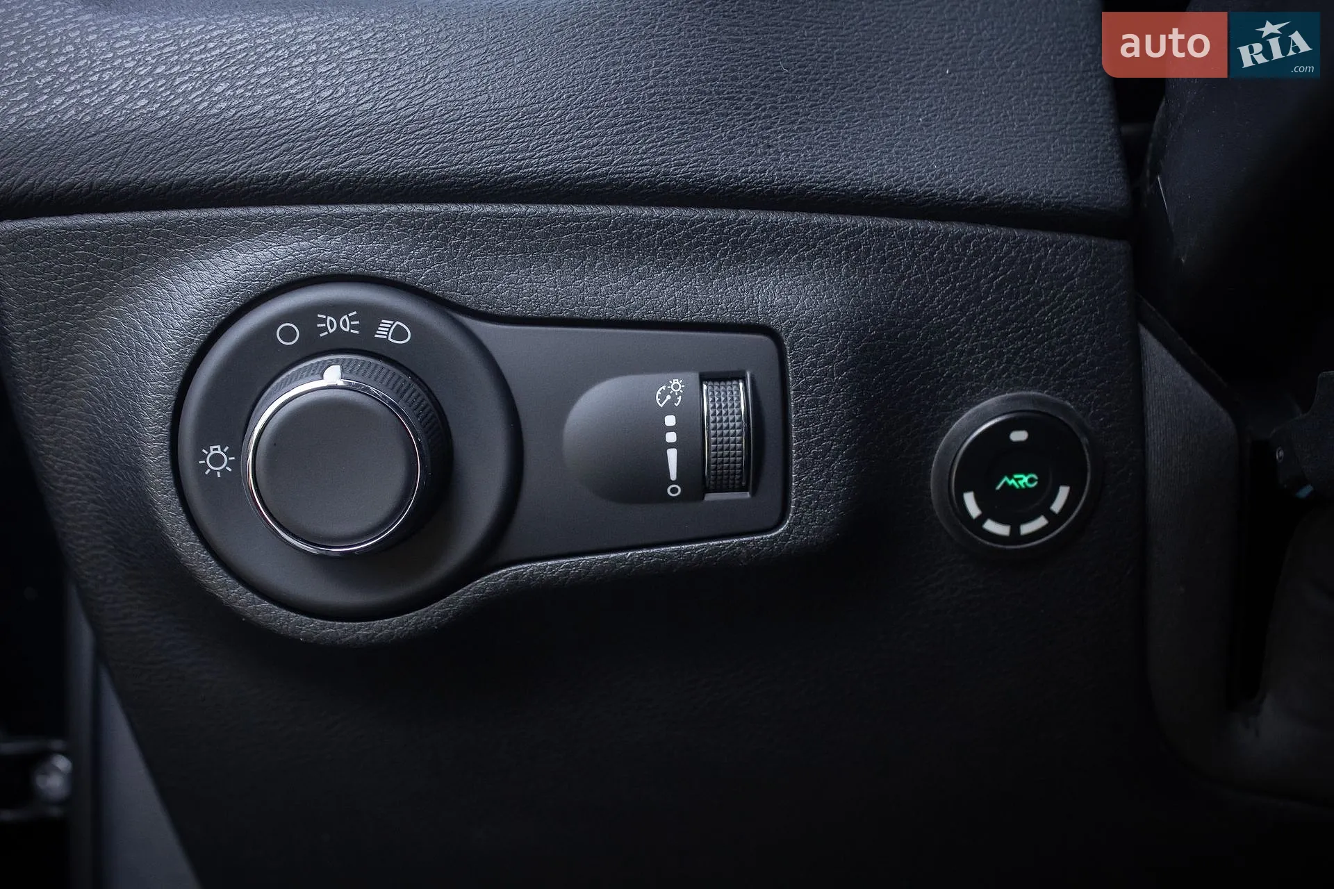 2017 Jeep Compass - мініатюра 33