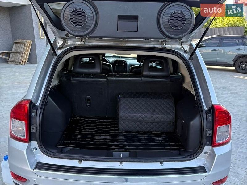 Внедорожник / Кроссовер Jeep Compass 2011 в Тернополе