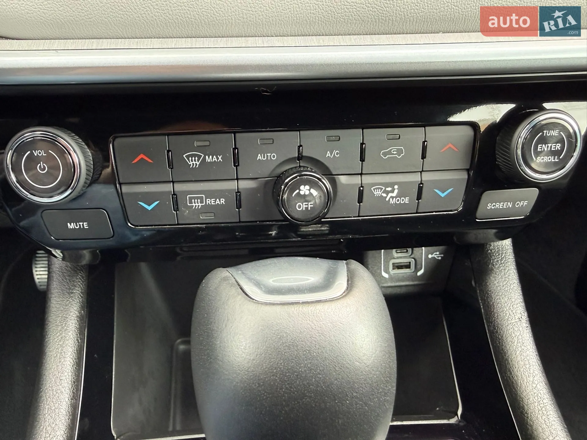 2025 Jeep Compass - мініатюра 38