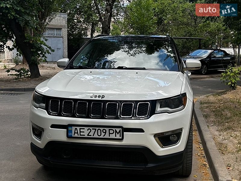 Внедорожник / Кроссовер Jeep Compass 2017 в Самаре