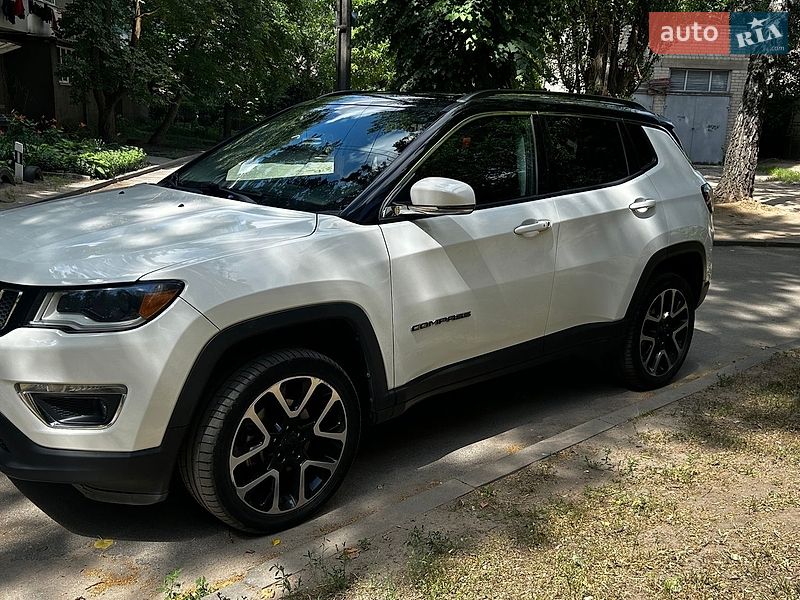 Внедорожник / Кроссовер Jeep Compass 2017 в Самаре