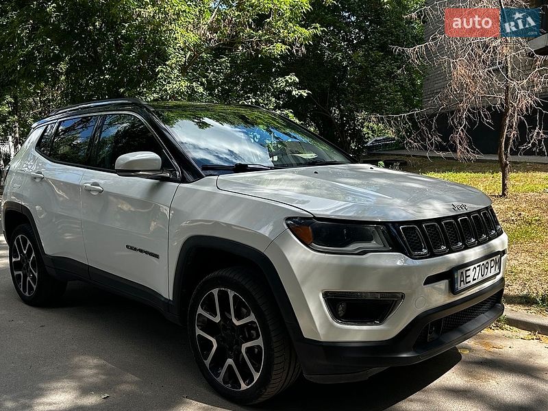 Внедорожник / Кроссовер Jeep Compass 2017 в Самаре