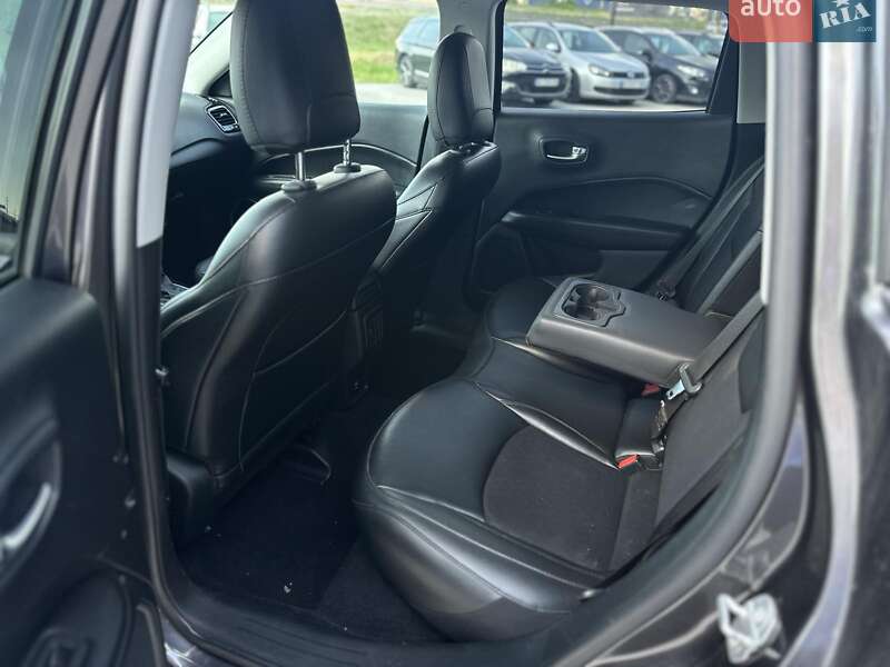 Позашляховик / Кросовер Jeep Compass 2019 в Львові фото 23 Позашляховик / Кросовер Jeep Compass 2019 в Львові