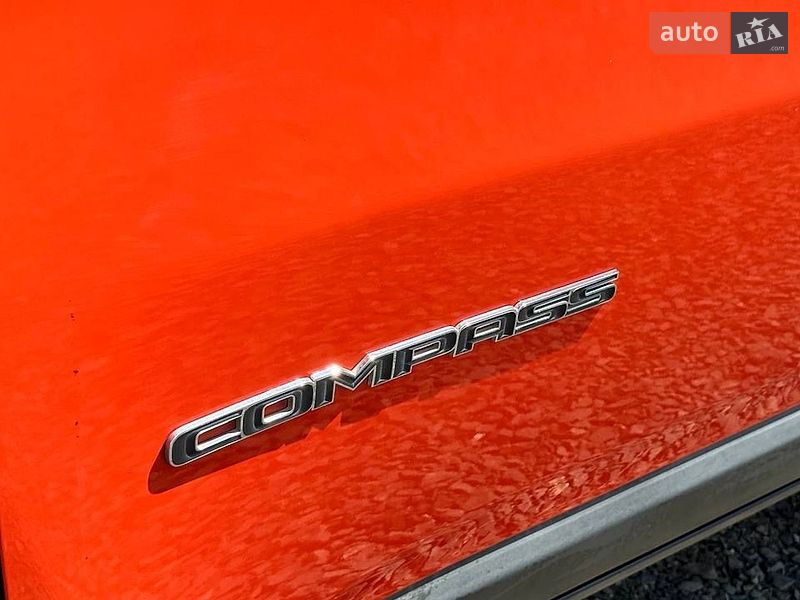 Позашляховик / Кросовер Jeep Compass 2017 в Луцьку фото 16 Позашляховик / Кросовер Jeep Compass 2017 в Луцьку
