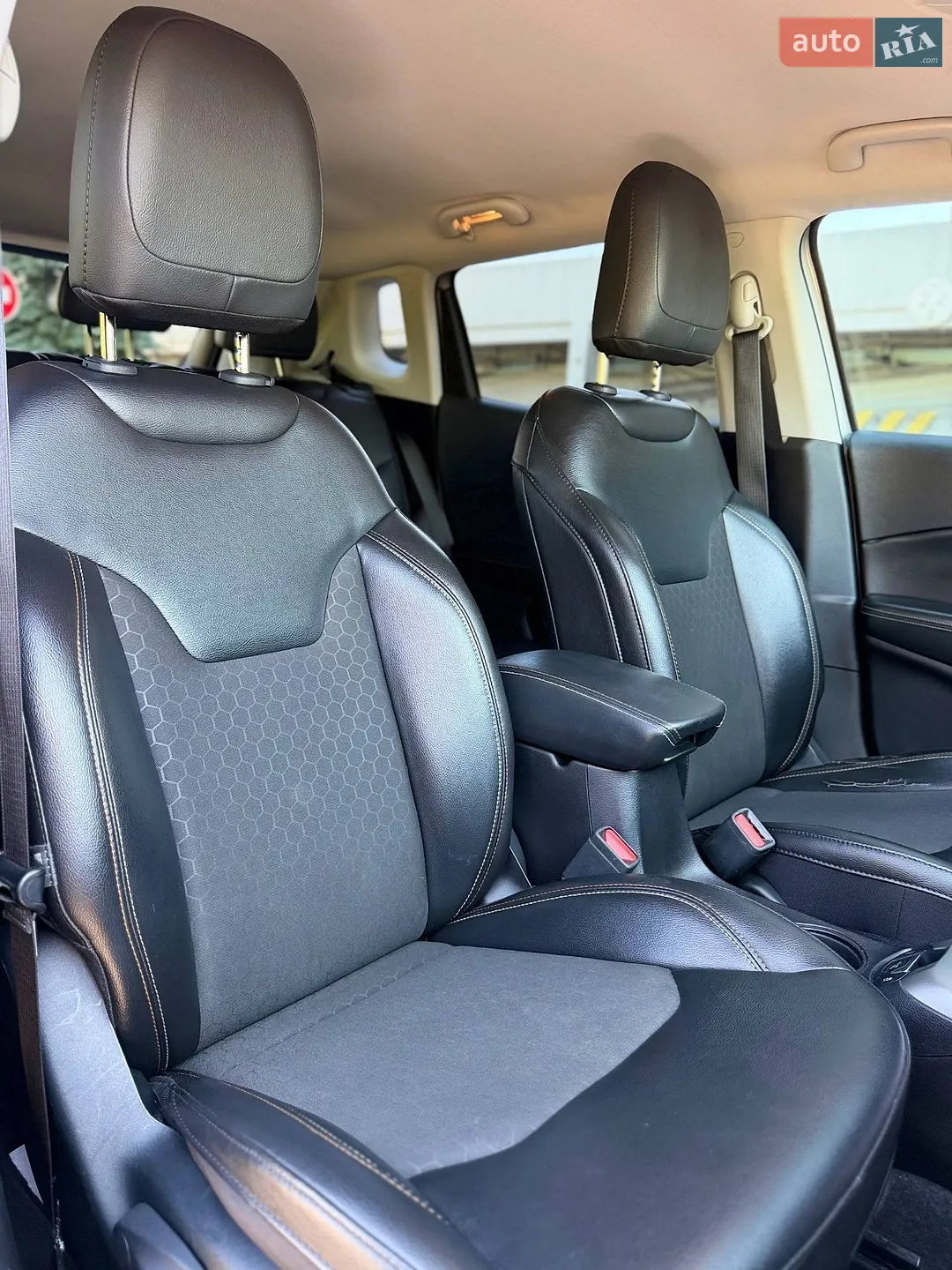 2019 Jeep Compass - мініатюра 10