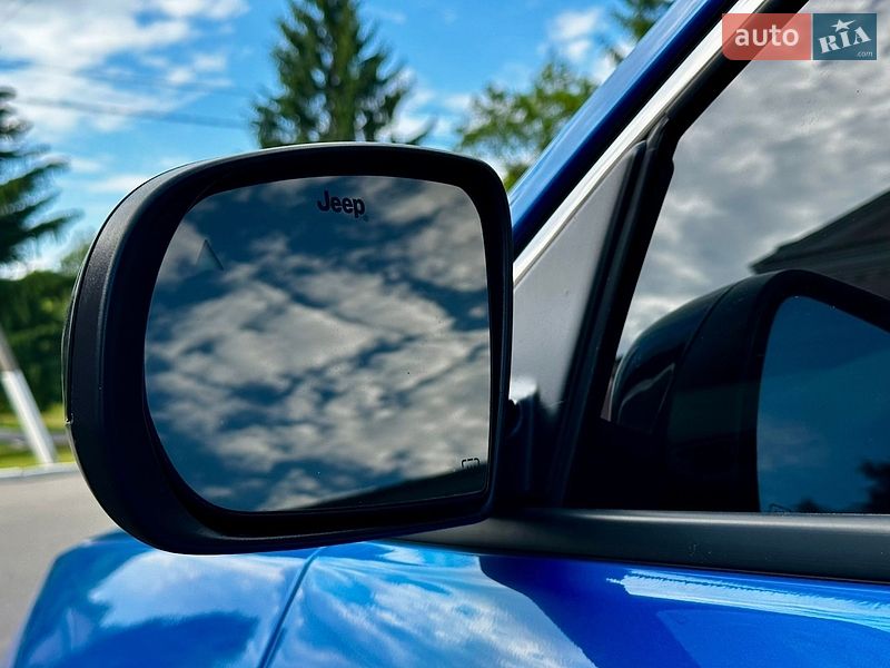 Внедорожник / Кроссовер Jeep Compass 2022 в Киеве
