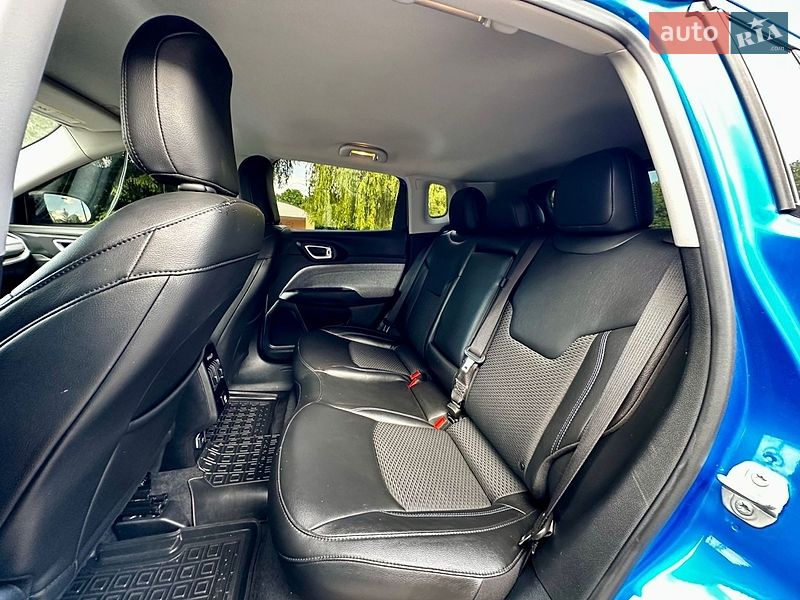 Внедорожник / Кроссовер Jeep Compass 2022 в Киеве