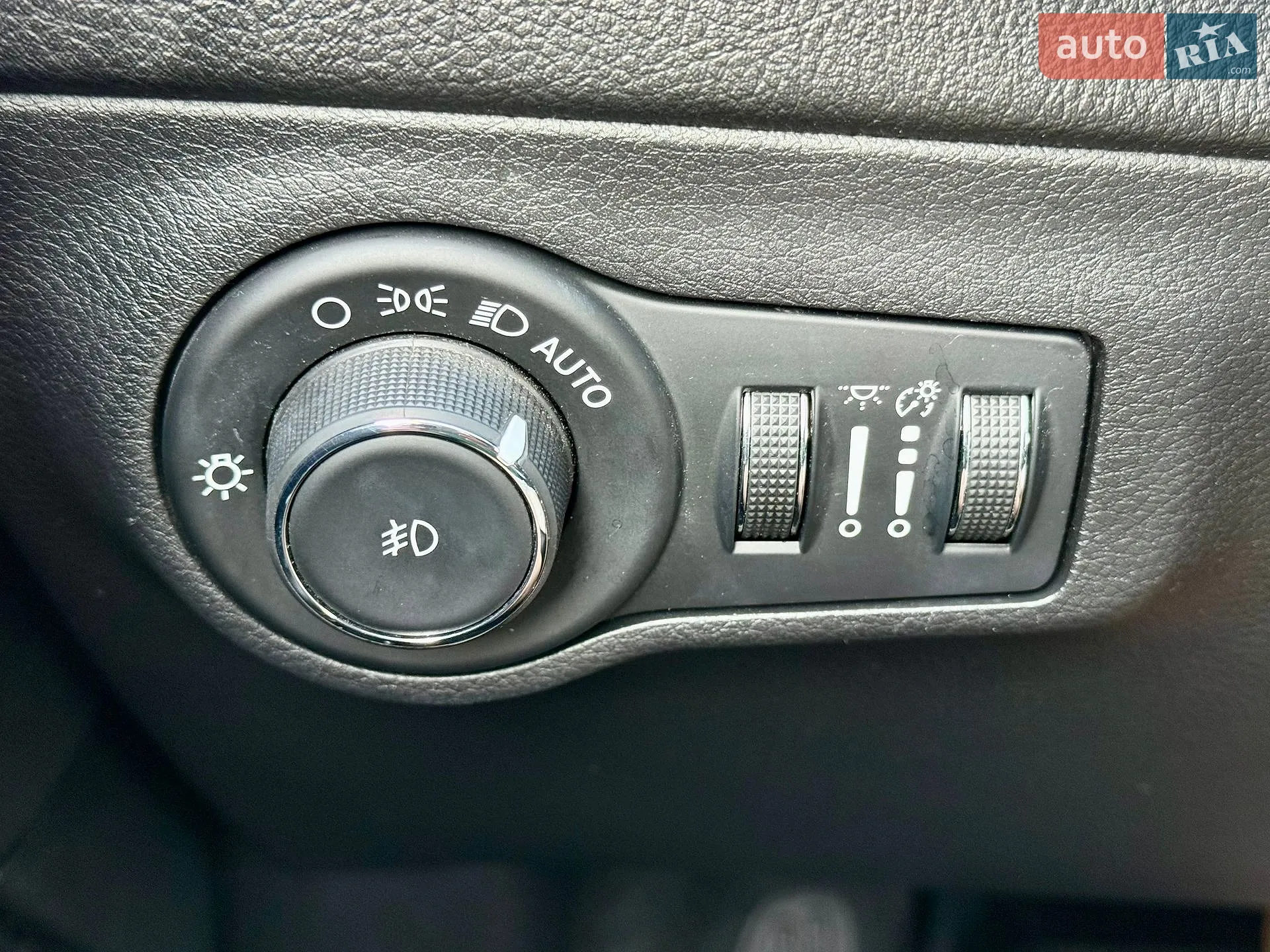 2019 Jeep Compass - мініатюра 19