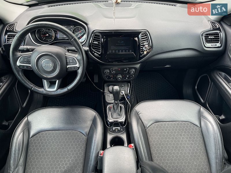 Внедорожник / Кроссовер Jeep Compass 2018 в Киеве фото 13 Внедорожник / Кроссовер Jeep Compass 2018 в Киеве