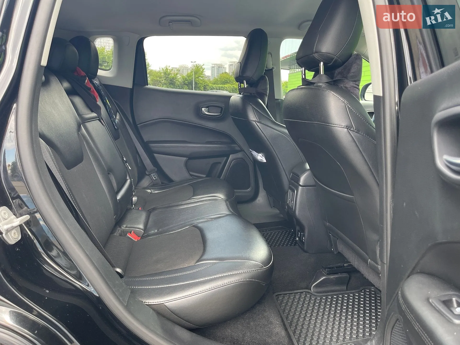 2018 Jeep Compass - мініатюра 28