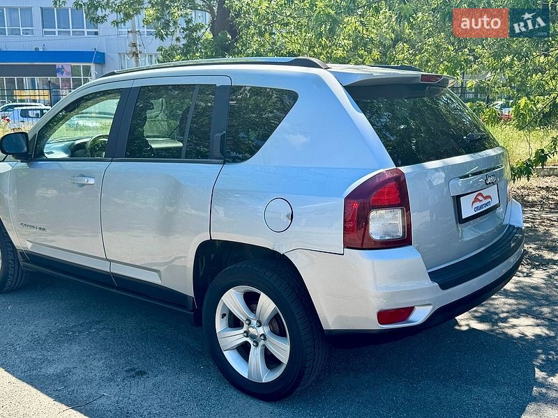 Внедорожник / Кроссовер Jeep Compass 2013 в Киеве