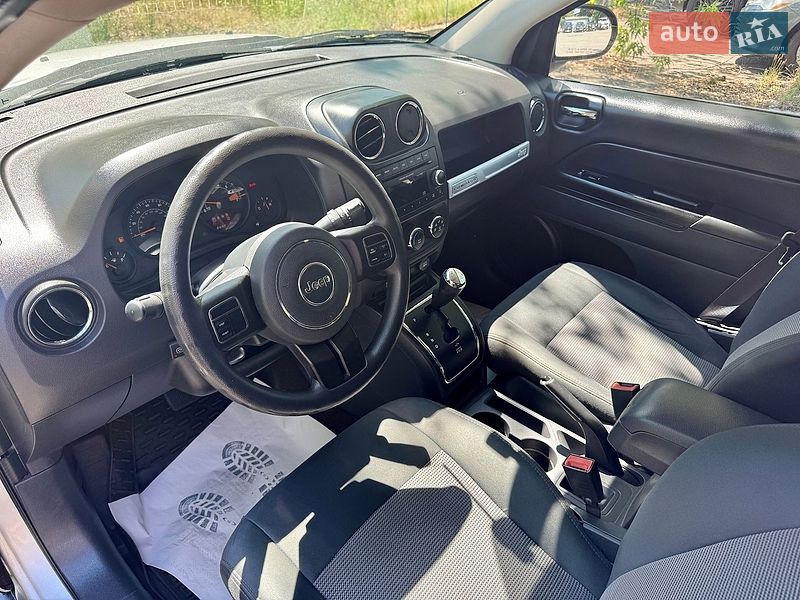 Внедорожник / Кроссовер Jeep Compass 2013 в Киеве