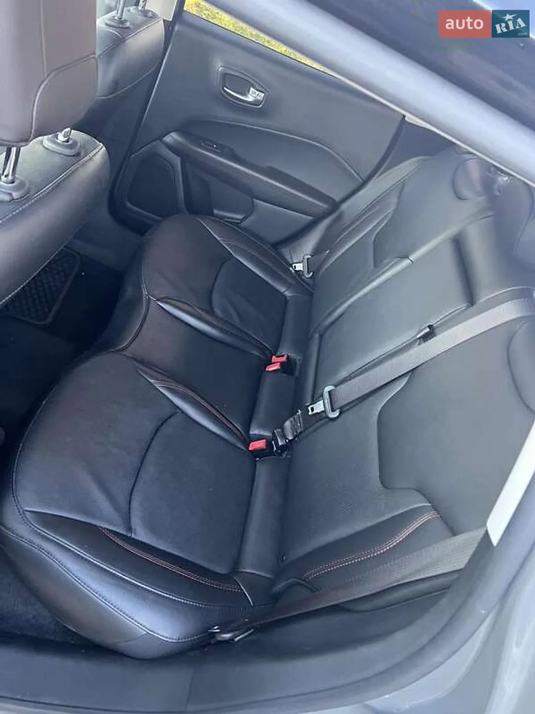 2020 Jeep Compass - мініатюра 13