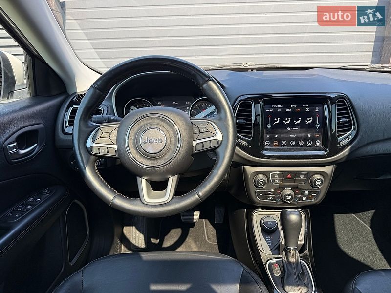 Внедорожник / Кроссовер Jeep Compass 2018 в Киеве