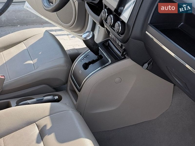 Внедорожник / Кроссовер Jeep Compass 2012 в Житомире