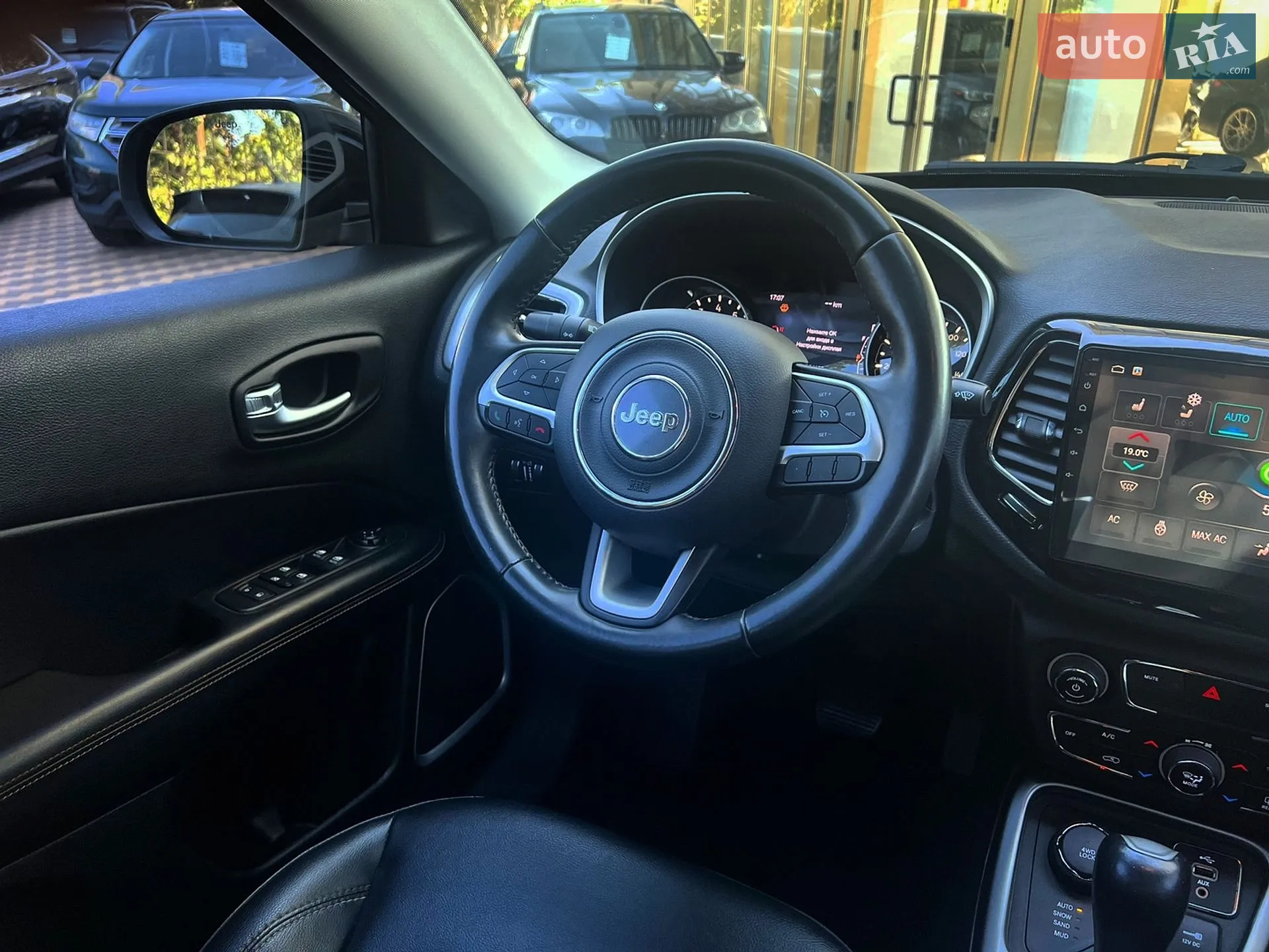 2018 Jeep Compass - мініатюра 17