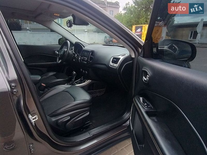 Внедорожник / Кроссовер Jeep Compass 2018 в Ровно