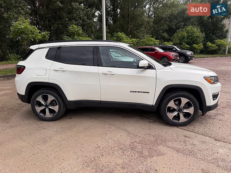 Позашляховик / Кросовер Jeep Compass 2017 в Києві